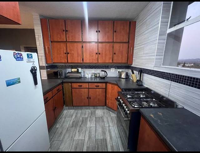 3 BEDROOM APARTMENT FOR SALE IN WONDERBOOM SOUTH